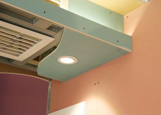 Harga yang pantas Papan Gipsum 4x8ft 12mm Untuk Pisah Bangunan Komersial Dan Isolasi Suara on line