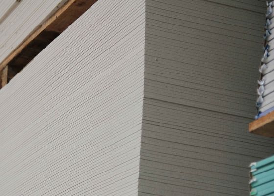 Promosi Knauf Good flatness drywall Papan gipsum tahan jamur dengan dekorasi modern untuk langit-langit