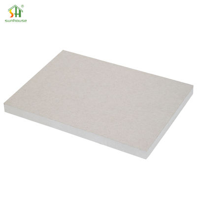 Harga yang pantas 12.5mm High Density Gypsum Board 4x8ft 1220x2440mm Tahan Dampak untuk penggunaan komersial on line